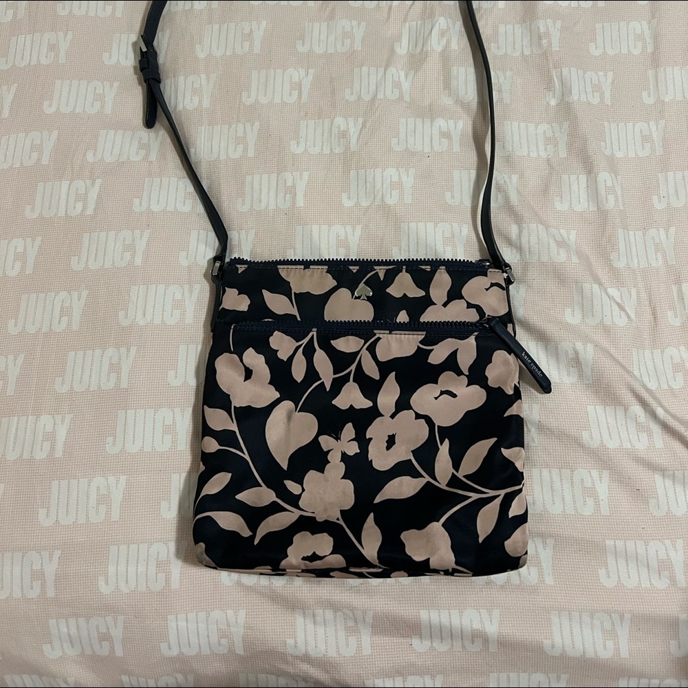 Kate spade crossbody purse like new